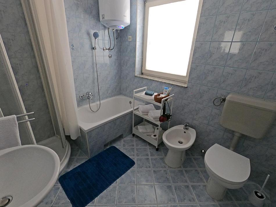 Family Rooms Moela 우마그 외부 사진